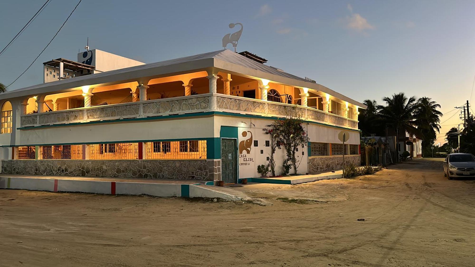 Casa Gajah Hotel Cuyo Exteriér fotografie