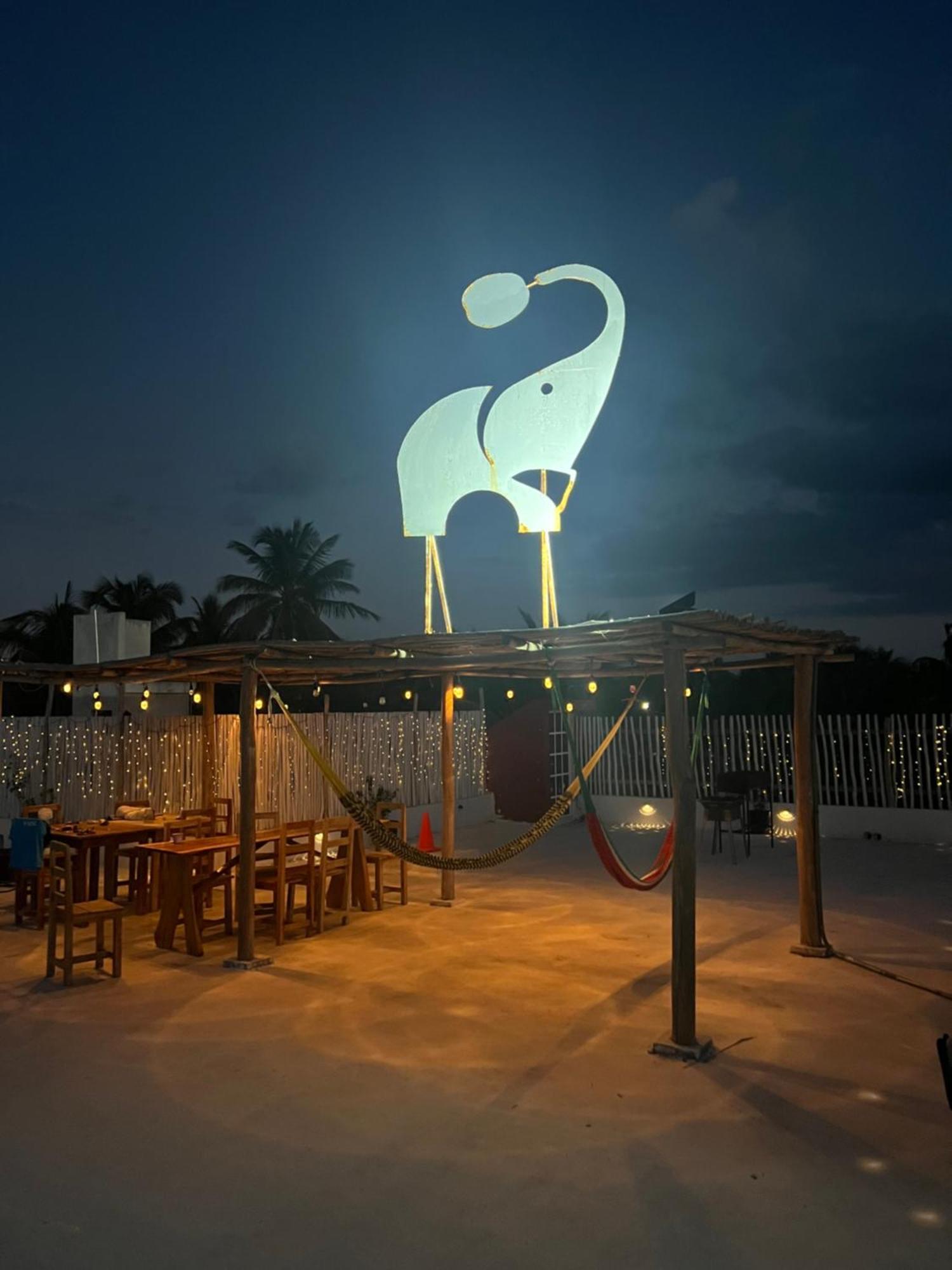 Casa Gajah Hotel Cuyo Exteriér fotografie
