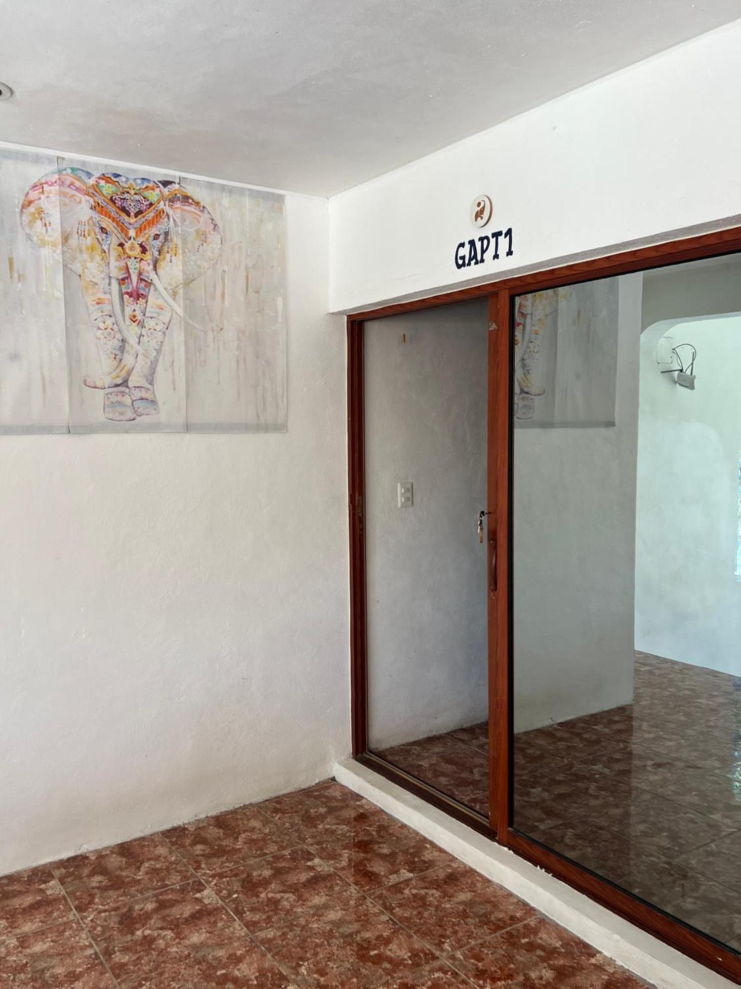Casa Gajah Hotel Cuyo Exteriér fotografie