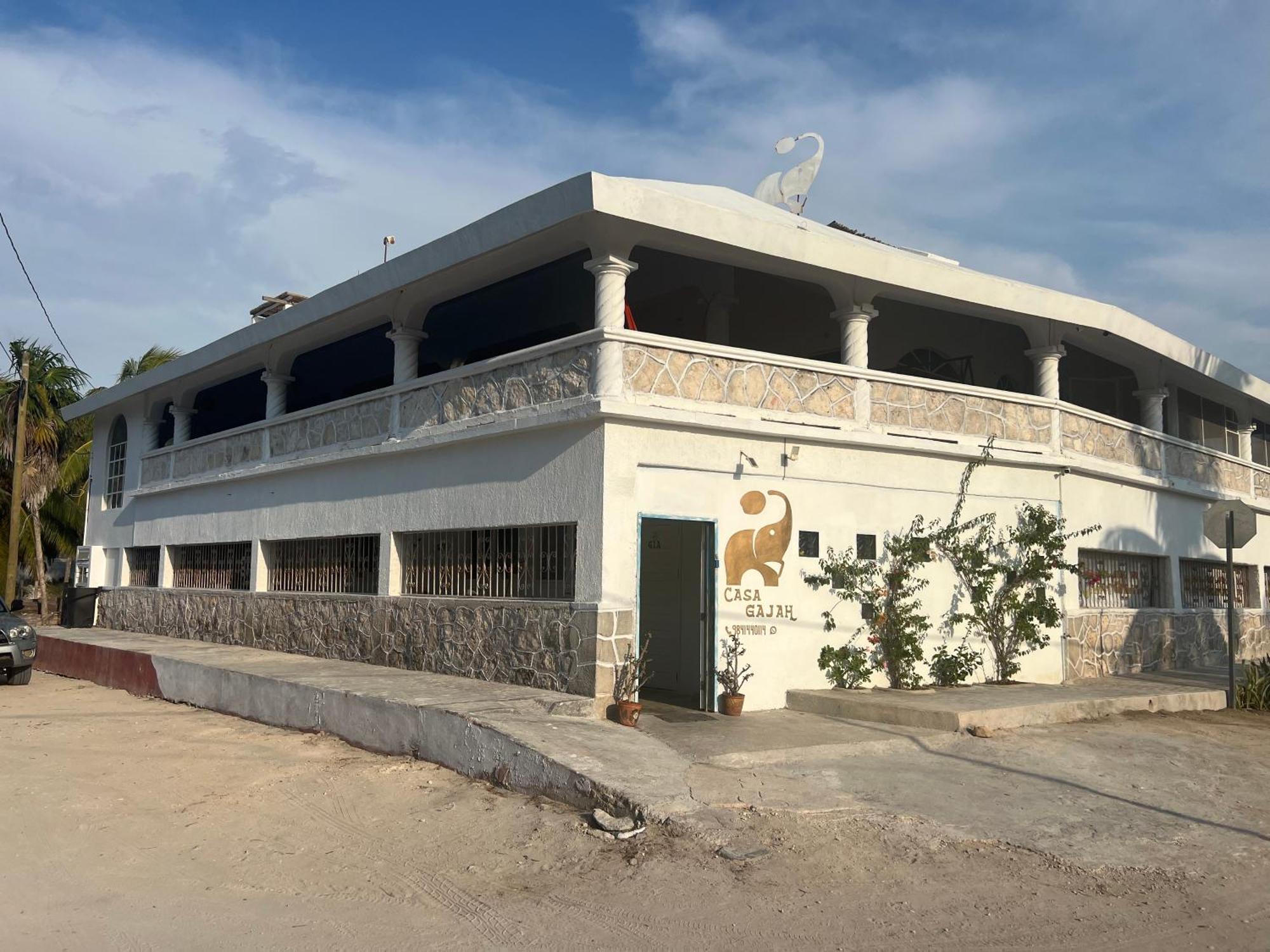 Casa Gajah Hotel Cuyo Exteriér fotografie